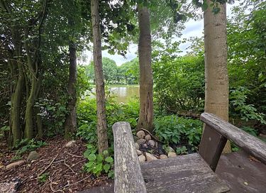 Tiny House met terras aan het water - 7