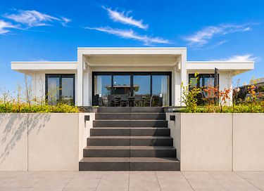 Luxuriöse Villa mit Whirlpool, Sauna und Steg - 2