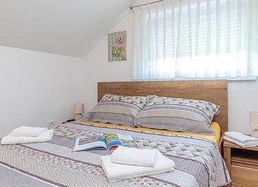 Group accommodation with private pool and sauna - 26