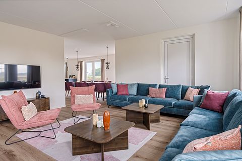 Waterfront detached villa - 4
