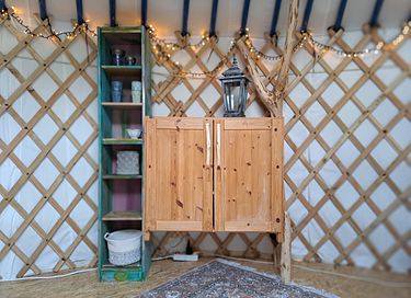 Belle yourte sur un mini camping confortable - 7