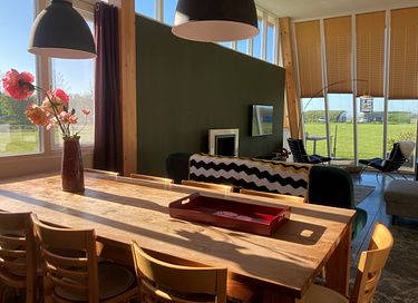 Grasgedecktes Haus am Wasser in Groningen - 11