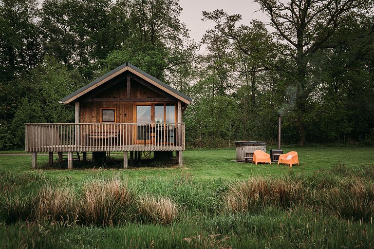 Luxe lodge in het weiland met privé hottub - 1