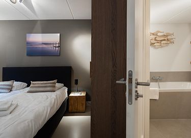 Luxury holiday home & wellness close to sea - 15