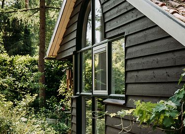 Romantic cottage in the forest with fireplace - 12