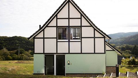 Luxury vacation home with sauna in Eifel - 2