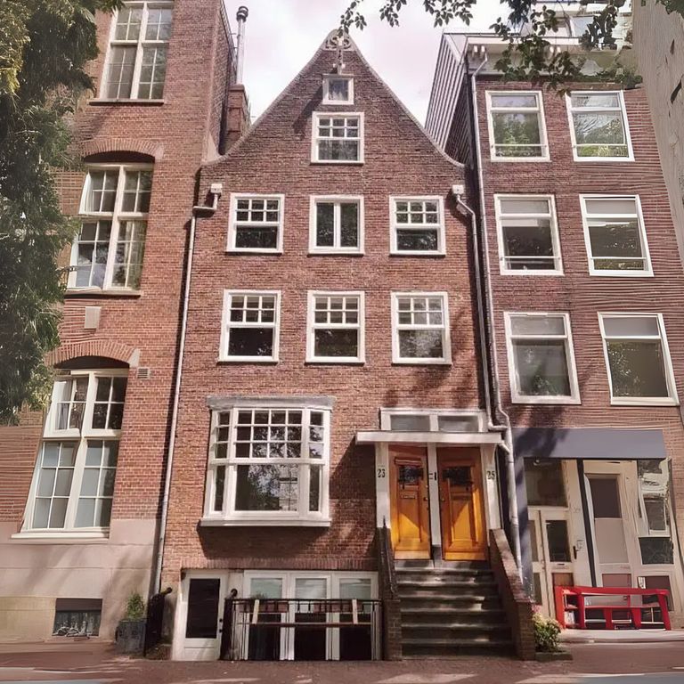 Luxury overnight stay in Amsterdam center - 1