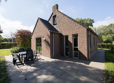 Vakantiehuis met grote tuin en sauna - 31