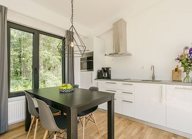 Modern holiday home (4p) with sunny terrace - 8