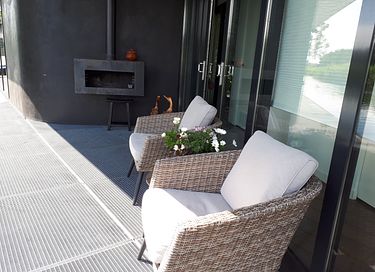 Belle péniche au design contemporain - 24
