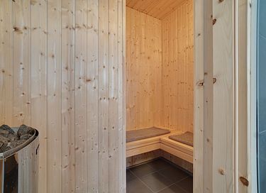 Moderne bolig med overdækket pool - 18