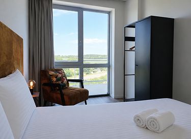 Ruim design-appartement aan het water - 16