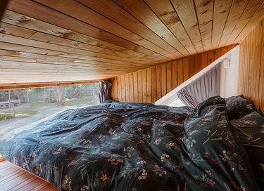Une petite maison architecturale dans la nature - 4