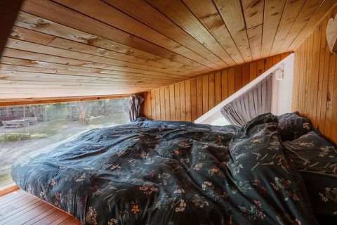 Une petite maison architecturale dans la nature - 4