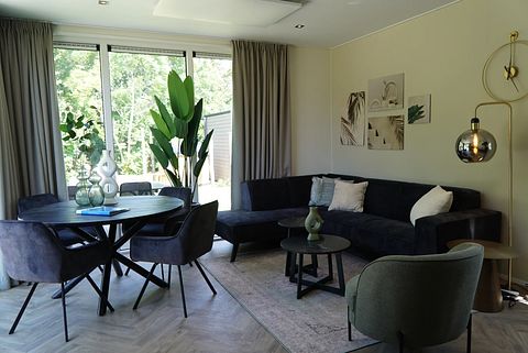 Modern holiday home with sauna and hot tub - 4