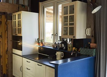 Unique cottage with characterful design - 6