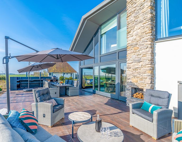 Luxury nature villa with panoramic views - 1