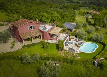 Grote villa met prachtig uitzicht - 1