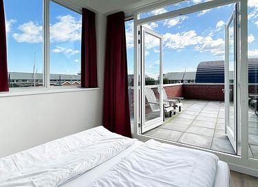 Waterfront villa with roof terrace - 21