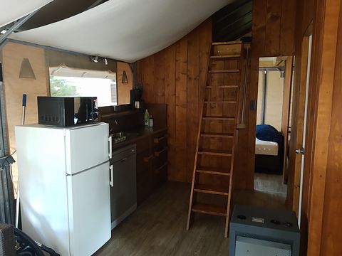 Grote safaritent voor maar liefst 9 personen - 2
