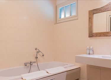 Cosy room with whirlpool on Terschelling - 9