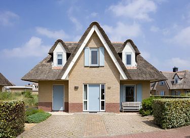 Vacation home near the sea with private sauna