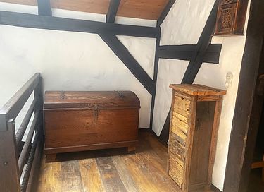 Bâtiment historique avec chambre à thème médiéval - 19