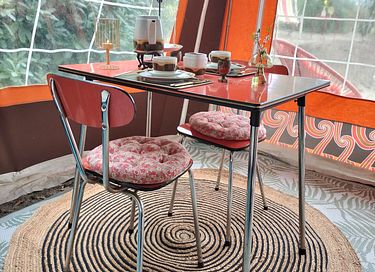 Spend the night in a vintage folding caravan - 4