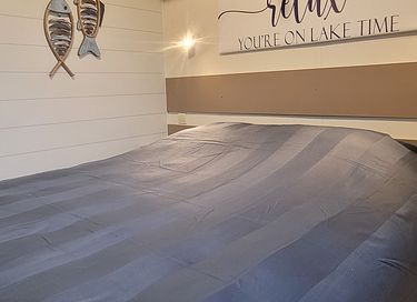 Logement de vacances avec jacuzzi au bord de l'eau - 15