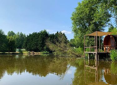 Uniek tiny house met hottub aan het water - 2