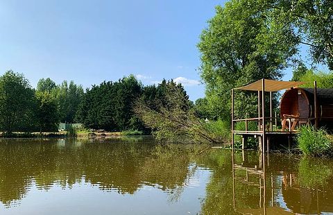 Uniek tiny house met hottub aan het water - 2