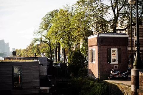Uniek brugwachtershuisje aan de Amstel - 4