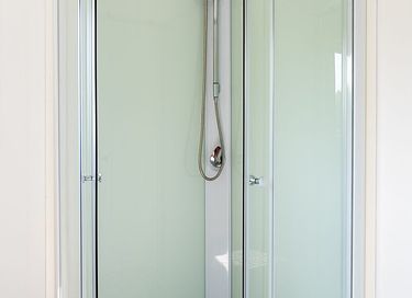 Prachtige pipowagen met veel privacy  - 16