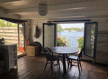 Blokhut op privé eiland met gratis motorboot - 2