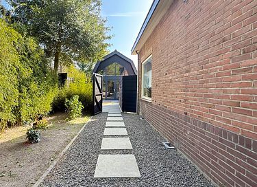 Hütte am Waldrand in der Nähe der Dünen - 29