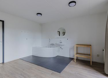 Geräumige Gruppenunterkunft mit überdachter Terrasse - 25
