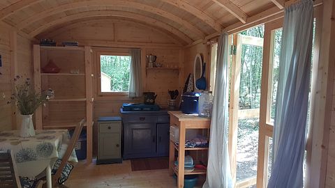 Tiny house op wielen in Bourgondië - 2