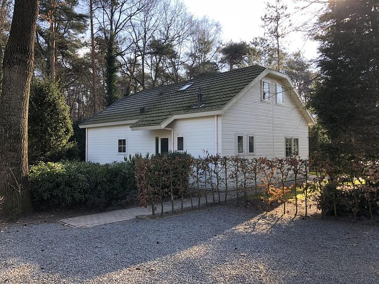 Ruim chalet voor 8 personen - 1