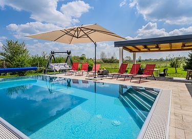 Waterfront villa with pool, sauna and jacuzzi - 20