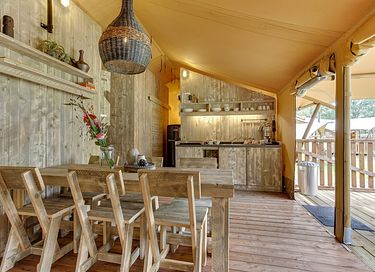 Luxury safari tent in versatile vacation park - 7