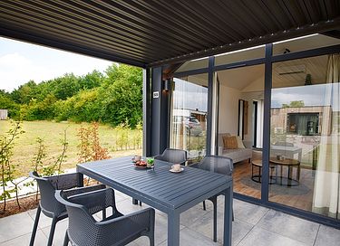 Tiny House op waterrijk park - 2