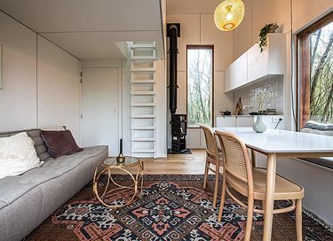 Tour de couchage unique (8 mètres) dans la forêt - 4