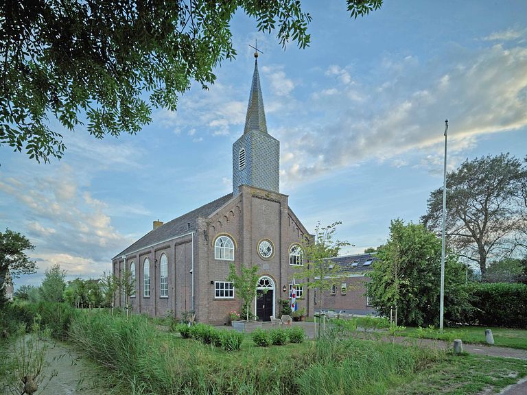 Un hôtel-église unique en Frise - 1