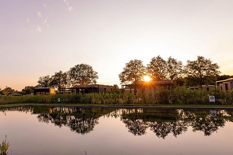 Luxuriöse Lodge am Wasser mit privatem hottub - 3