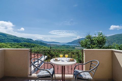 Logement de vacances pour 10 personnes avec piscine - 2