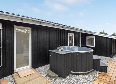 Dansk feriehus med hottub og sauna - 4