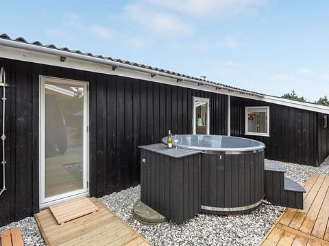 Dansk feriehus med hottub og sauna - 4