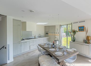 House with hot tub and outdoor shower - 10