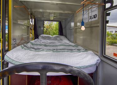 Overnacht in een oude SRV-wagen - 5