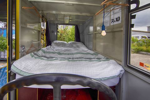 Overnacht in een oude SRV-wagen - 5
